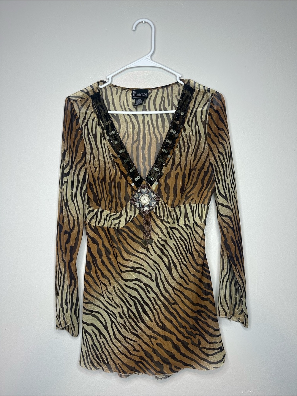 NY Collection Brown and Black Zebra-Print V-Neck Tunic Sequin Medallion Sz M